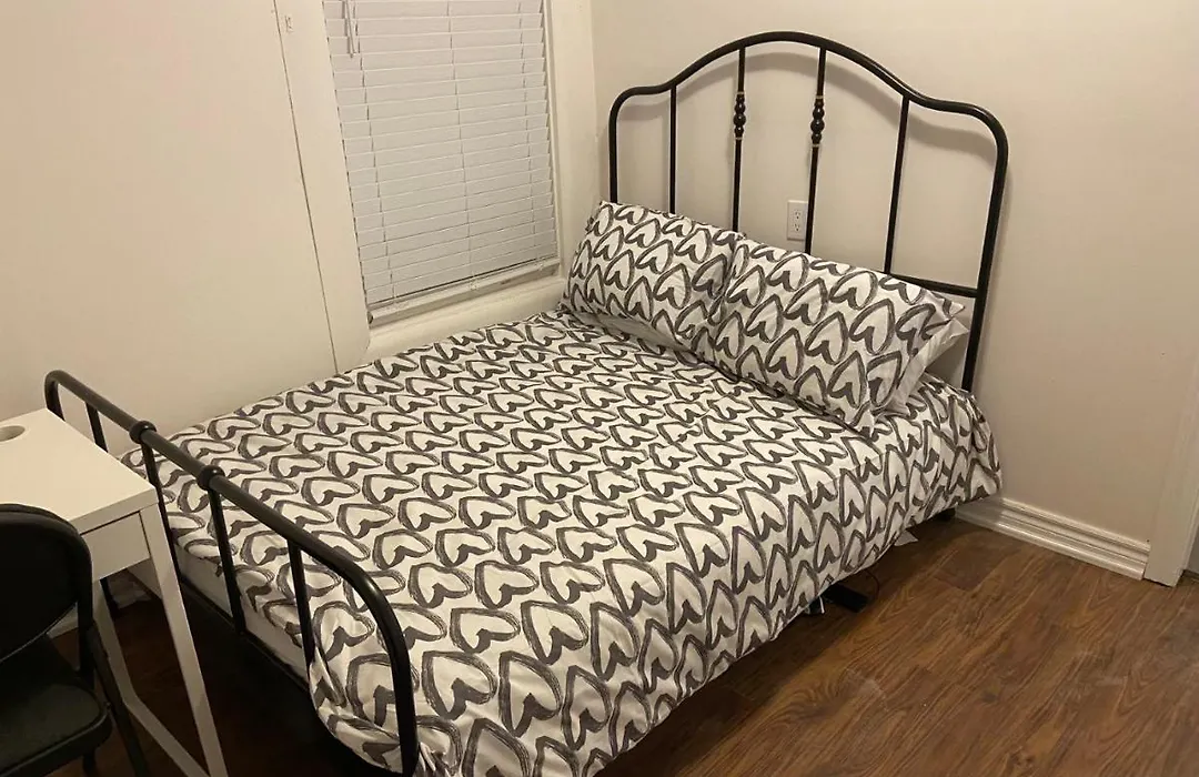 Budget Quad Room With En Suite Bathroom 36B-1