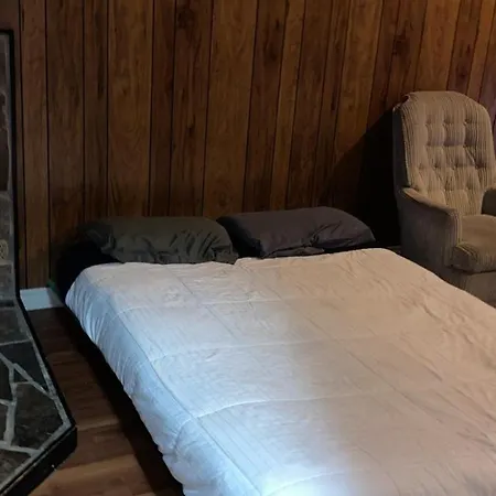 Private Rooms 5 Min Finch West Subway - York University-3
