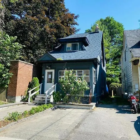 Lovely IX Space Share A Room East York Canada-3