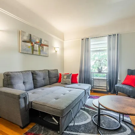 Cozy 5 Bedroom House In Downtown Toronto By Globalstay-3